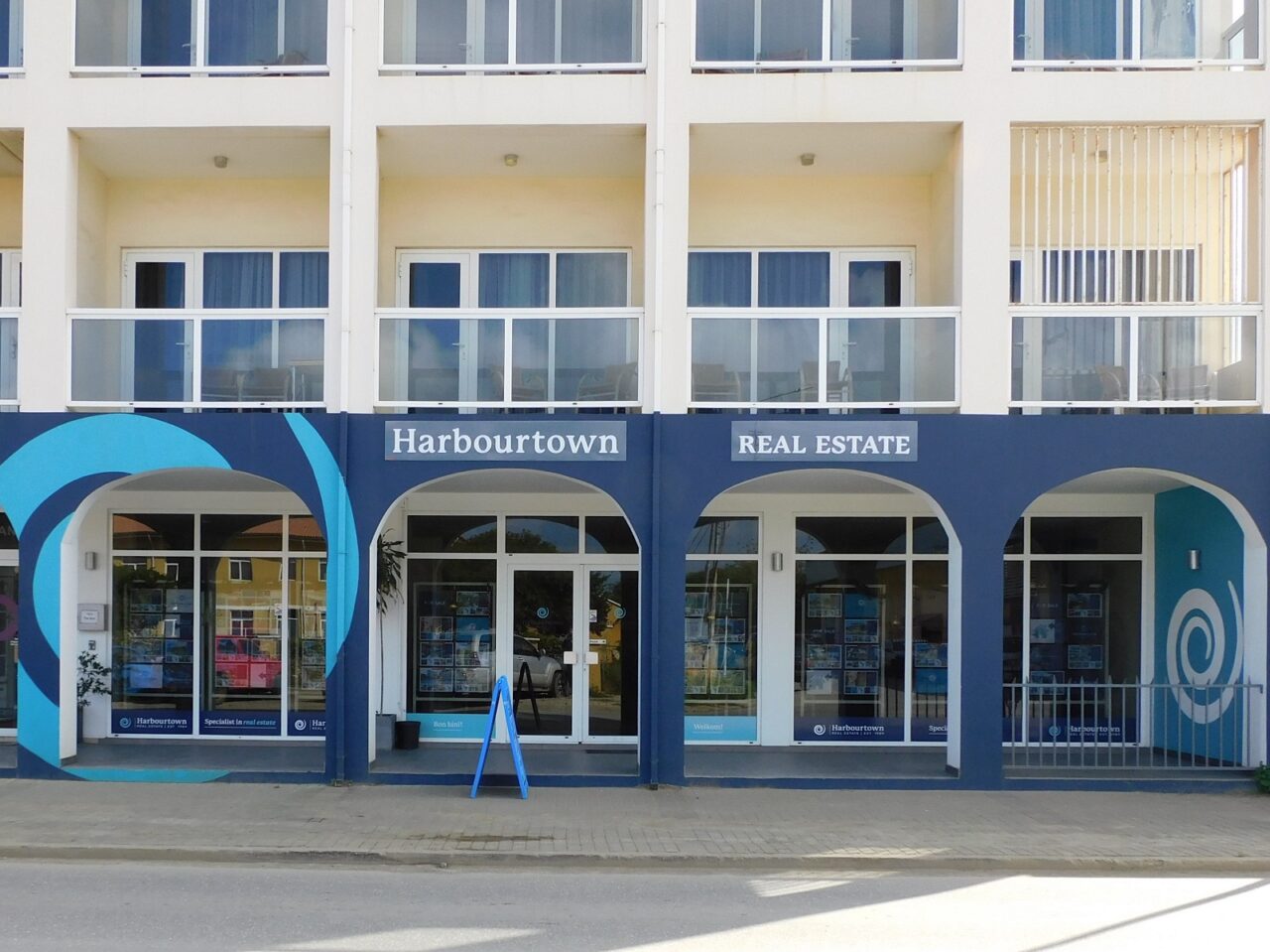 Buying a house on Bonaire Harbourtown Real Estate Makelaar Bonaire