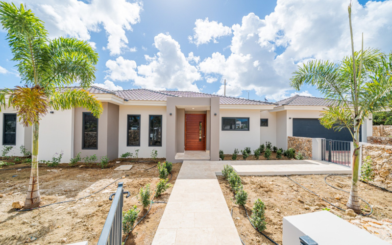 9 A2 Kaya Sirena, 3 Bedrooms Bedrooms, ,3 BathroomsBathrooms,House,For Sale,Villa Sirena,Kaya Sirena,0,1924