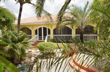 75 Kaya Krisolito, 3 Slaapkamers Slaapkamers, ,2Badkamers,Huis,Verkocht,Kaya Krisolito,1406
Mid term
tijdelijke huurwoning
huurwoning
Bonaire
wonen op een eiland 
eilandleven