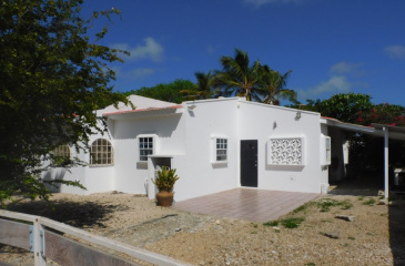 1 Kaya Flamingo, 3 Slaapkamers Slaapkamers, ,2 BadkamersBadkamers,Huis,Te huur,Kaya Flamingo,0,1948