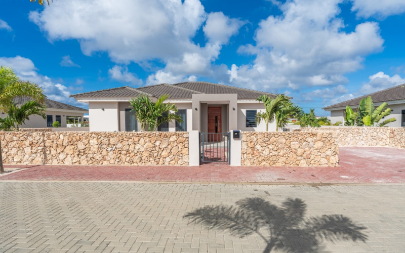 9A Sirena Residence 26, 3 Slaapkamers Slaapkamers, ,2 BadkamersBadkamers,Huis,Te huur,Sirena Residence,0,1954