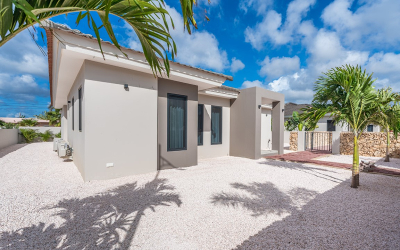 9A Sirena Residence 26, 3 Slaapkamers Slaapkamers, ,2 BadkamersBadkamers,Huis,Te huur,Sirena Residence,0,1954