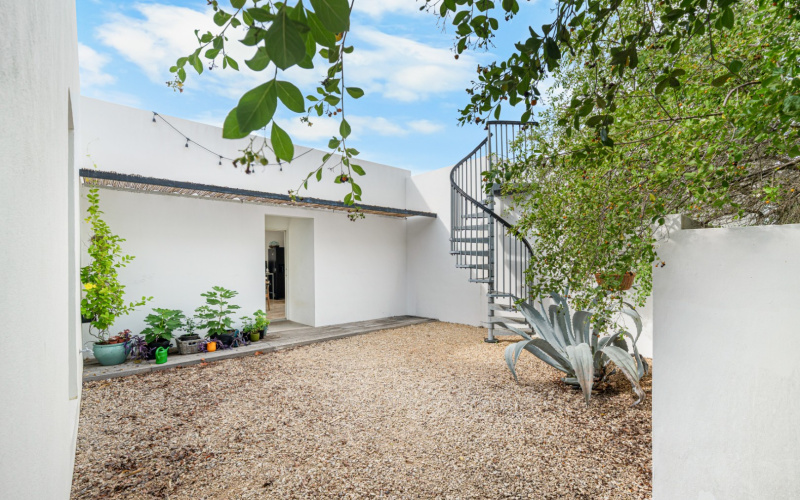 64 Crown Terrace, 2 Slaapkamers Slaapkamers, ,2 BadkamersBadkamers,Huis,Te koop,Crown Terrace,0,1957