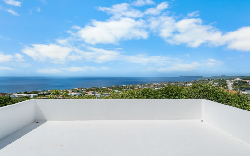 64 Crown Terrace, 2 Slaapkamers Slaapkamers, ,2 BadkamersBadkamers,Huis,Te koop,Crown Terrace,0,1957