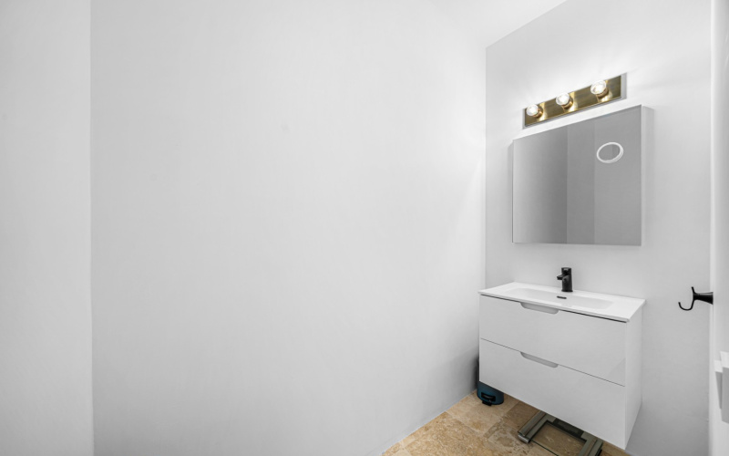 64 Crown Terrace, 2 Slaapkamers Slaapkamers, ,2 BadkamersBadkamers,Huis,Te koop,Crown Terrace,0,1957