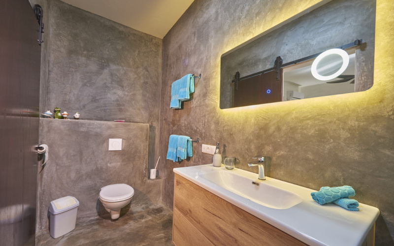 81 EEG Boulevard, 6 Kamers Kamers,6 BadkamersBadkamers,Commercieel,Te koop,Villa Carina Apartments,EEG Boulevard ,0,1959