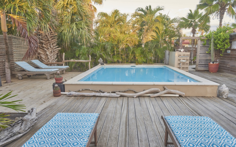 81 EEG Boulevard, 6 Kamers Kamers,6 BadkamersBadkamers,Commercieel,Te koop,Villa Carina Apartments,EEG Boulevard ,0,1959