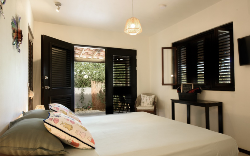 81 EEG Boulevard, 6 Kamers Kamers,6 BadkamersBadkamers,Commercieel,Te koop,Villa Carina Apartments,EEG Boulevard ,0,1959