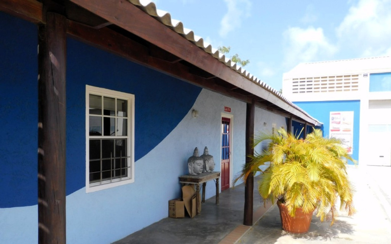 72 Kaya Papago, ,Commercieel,Te huur,Kaya Papago ,0,1961