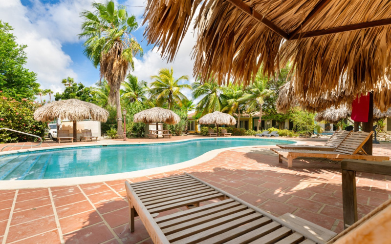 82 J.A. Abraham Boulevard, 1 Slaapkamer Slaapkamers, ,1 BadkamerBadkamers,Appartement,Te koop,Caribbean Court ,J.A. Abraham Boulevard,0,1963