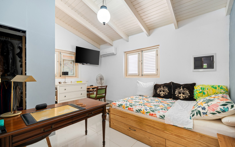 82 J.A. Abraham Boulevard, 1 Slaapkamer Slaapkamers, ,1 BadkamerBadkamers,Appartement,Te koop,Caribbean Court ,J.A. Abraham Boulevard,0,1963