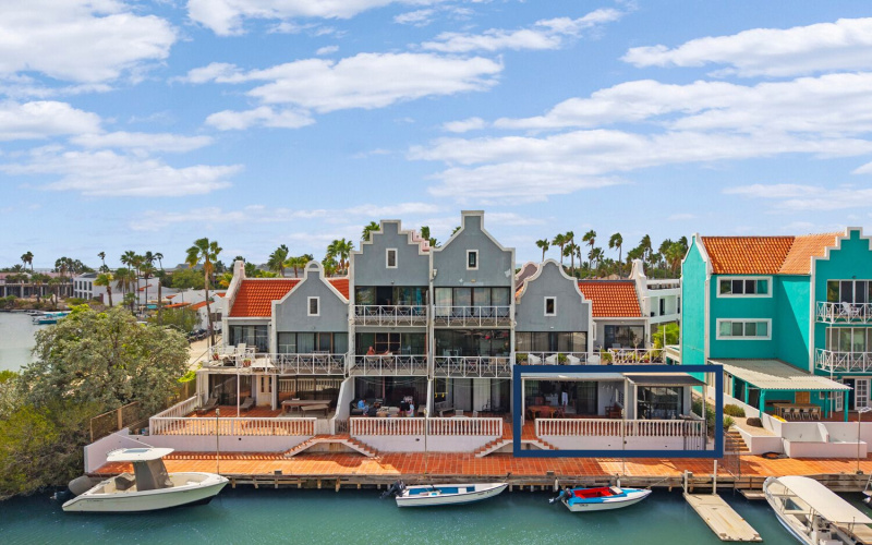 82 J.A. Abraham Boulevard, 4 Slaapkamers Slaapkamers, ,2 BadkamersBadkamers,Appartement,Verhuurd,J.A. Abraham Boulevard ,0,1984 82 J.A. Abraham Boulevard, 4 Slaapkamers Slaapkamers, ,2 BadkamersBadkamers,Appartement,Verhuurd,J.A. Abraham Boulevard ,0,1984