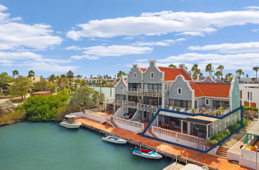 82 J.A. Abraham Boulevard, 4 Slaapkamers Slaapkamers, ,2 BadkamersBadkamers,Appartement,Te huur,J.A. Abraham Boulevard ,0,1984 82 J.A. Abraham Boulevard, 4 Slaapkamers Slaapkamers, ,2 BadkamersBadkamers,Appartement,Te huur,J.A. Abraham Boulevard ,0,1984