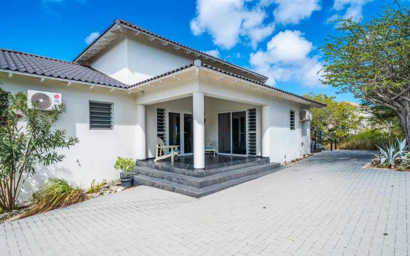 92 Crown Terrace, 4 Slaapkamers Slaapkamers, ,4 BadkamersBadkamers,Huis,Te koop,Crown Terrace,0,1986