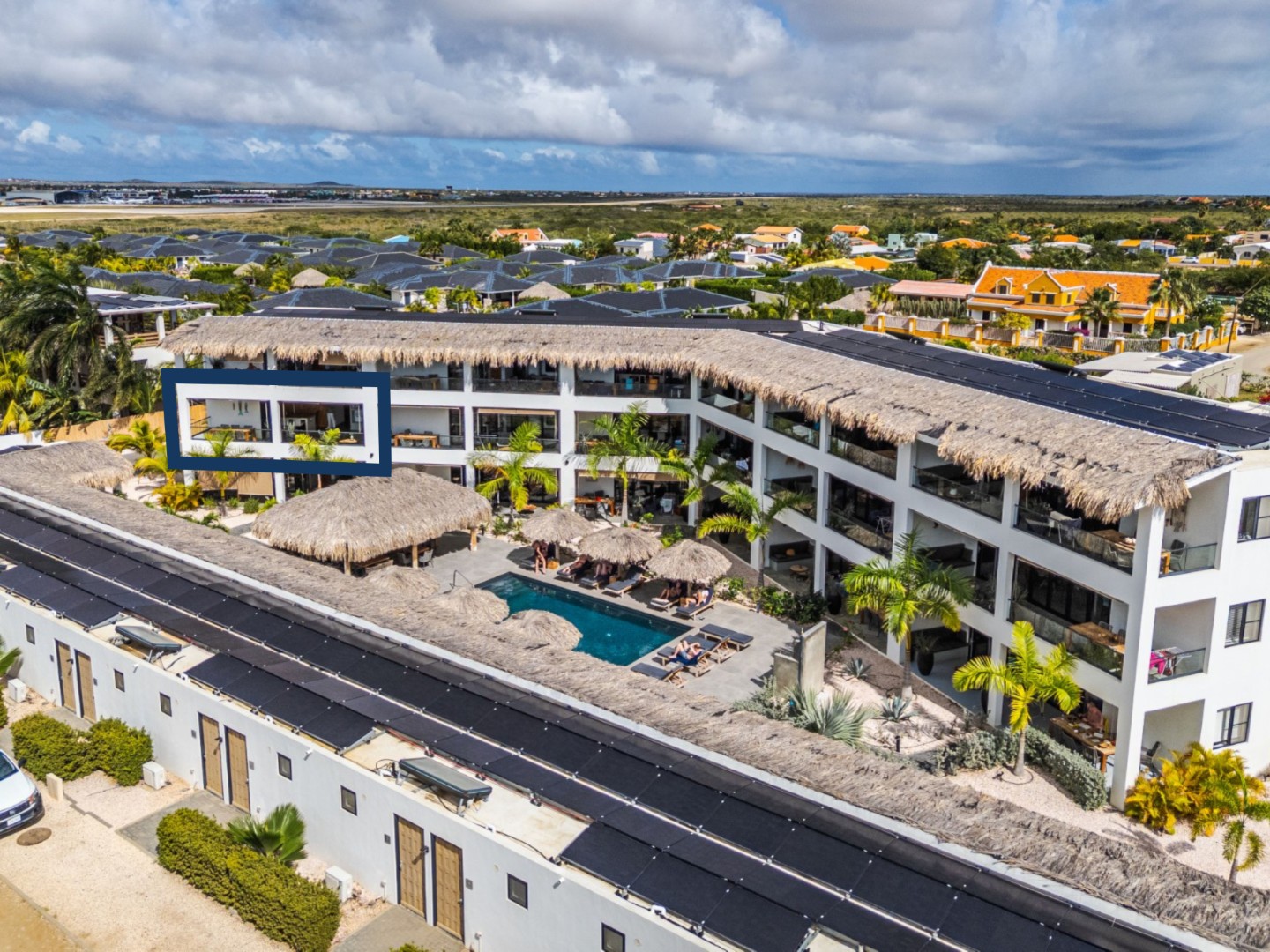 Belnem House 25 - Modern 2SK Appartement met Zwembadzicht