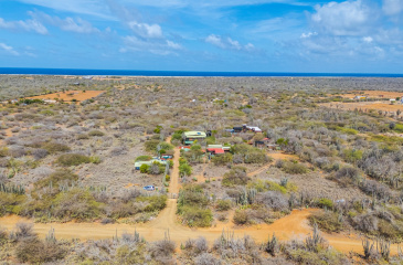 100 Bara di Karta, 6 Slaapkamers Slaapkamers, ,4 BadkamersBadkamers,Huis,Te koop,Bara di Karta,0,2015 100 Bara di Karta, 6 Slaapkamers Slaapkamers, ,4 BadkamersBadkamers,Huis,Te koop,Bara di Karta,0,2015