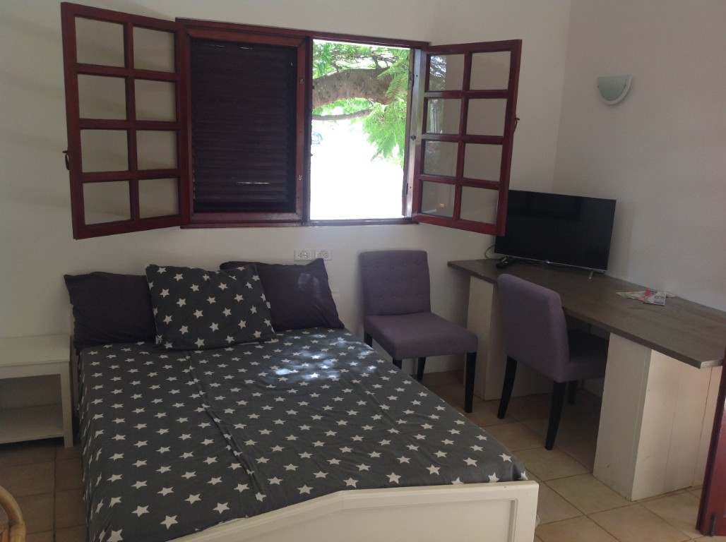 Kaya Lima 12 in Belnem, interior and surroundings