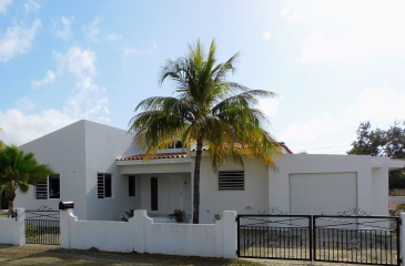 3 slaapkamers
2badkamers
te huur
for rent
2 bathrooms
3 bedrooms 3 slaapkamers
2badkamers
te huur
for rent
2 bathrooms
3 bedrooms