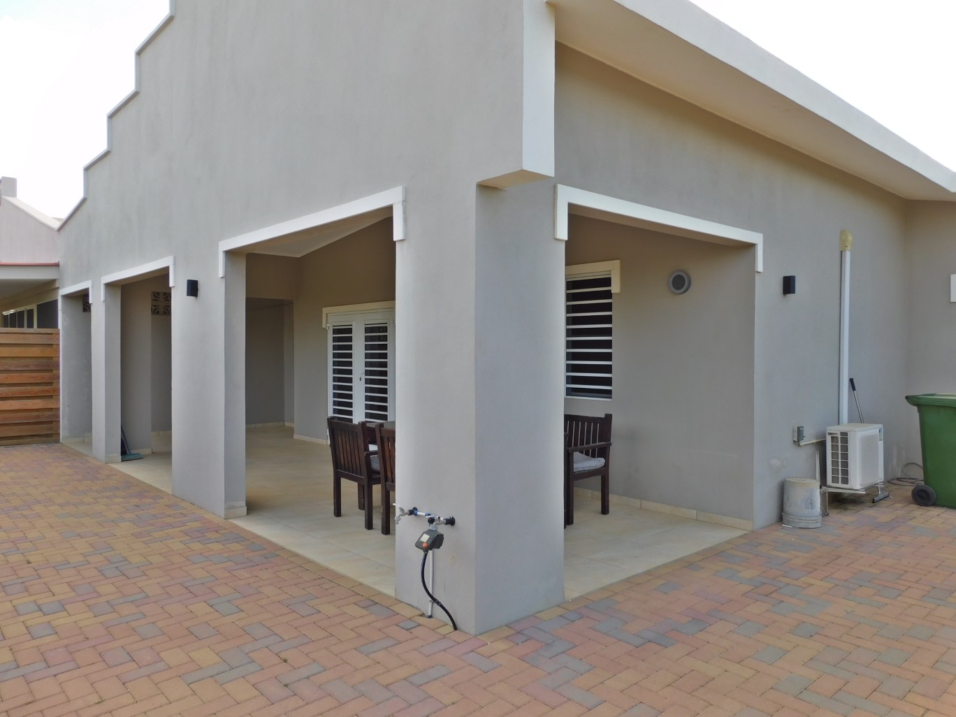 Regatta Residence 64 in Tera Kora, interior and surroundings