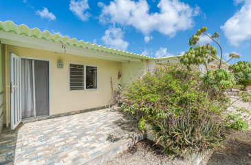studio
for rent
rent
te huur
1 badkamer