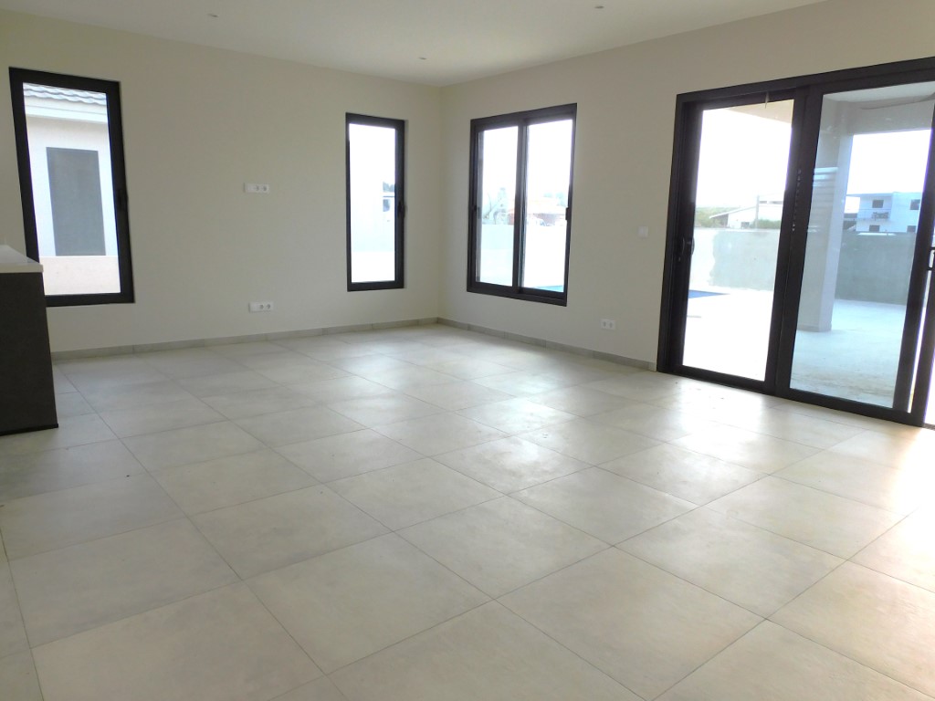Sirena Residence 3 in Kralendijk, interior and surroundings