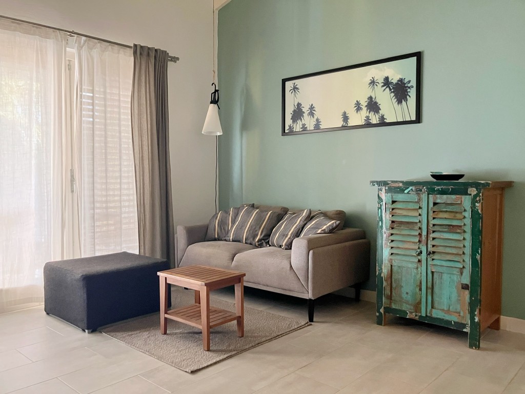Caribbean Court Villa 5 in Kralendijk, interior and surroundings