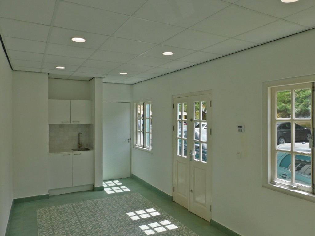 Kaya G. C. M. Piar 5 in Kralendijk, interior and surroundings